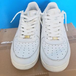 Nike Air Force 1 Low all white size 10
